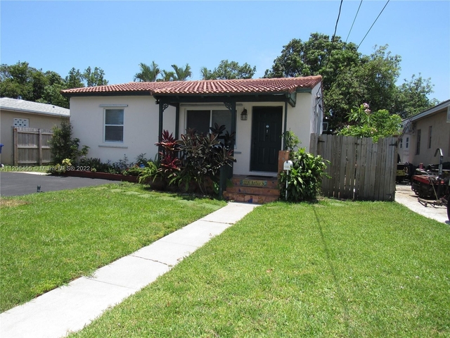 3 Bedrooms, North Central Hollywood Rental in Miami, FL for $2,700 - Photo 1