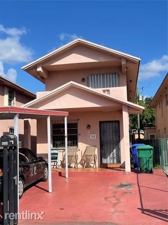 3 Bedrooms, Flagami Rental in Miami, FL for $2,810 - Photo 1