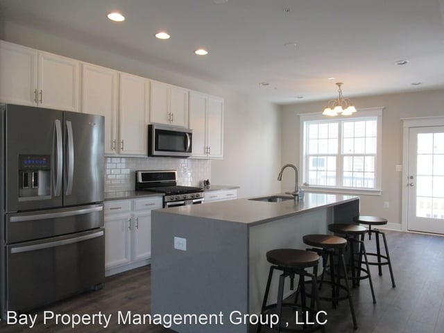 3 Bedrooms, Baltimore Rental in Baltimore, MD for $3,000 - Photo 1