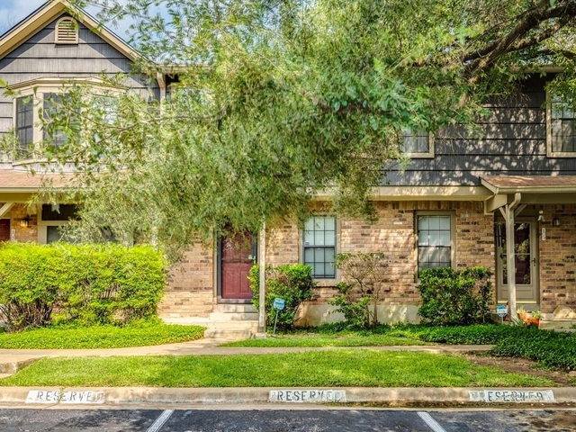 2 Bedrooms, Village at Walnut Creek Rental in Austin-Round Rock Metro Area, TX for $2,200 - Photo 1