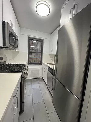 1 Bedroom, Sutton Place Rental in NYC for $3,715 - Photo 1