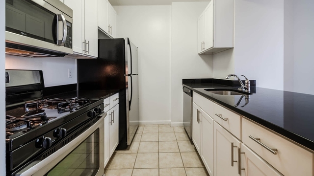 2 Bedrooms, Financial District Rental in NYC for $6,770 - Photo 1