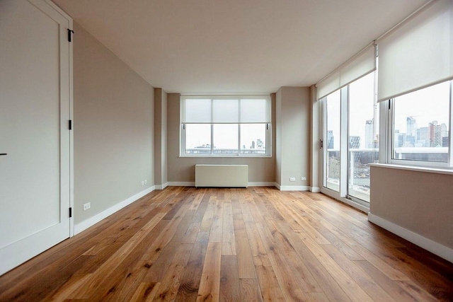 3 Bedrooms, Hell's Kitchen Rental in NYC for $6,495 - Photo 1