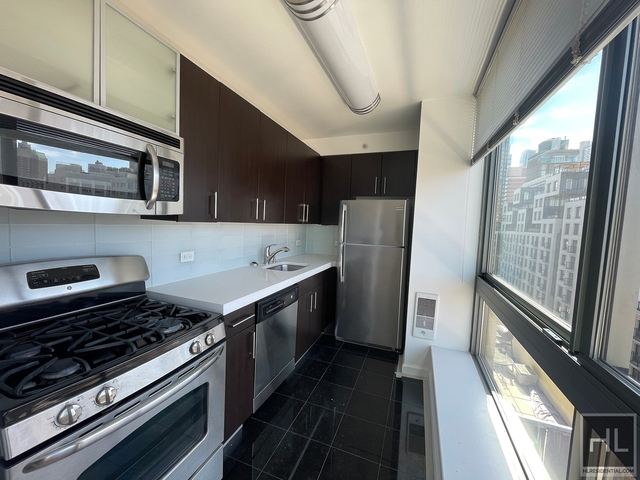 2 Bedrooms, Downtown Brooklyn Rental in NYC for $4,995 - Photo 1