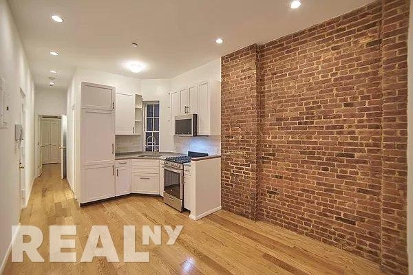 2 Bedrooms, Yorkville Rental in NYC for $4,595 - Photo 1