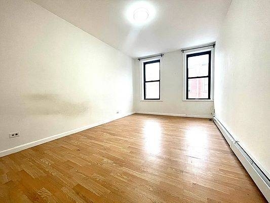 3 Bedrooms, Ridgewood Rental in NYC for $2,300 - Photo 1