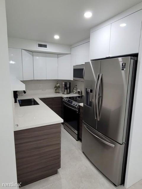 2 Bedrooms, Northeast Coconut Grove Rental in Miami, FL for $3,950 - Photo 1