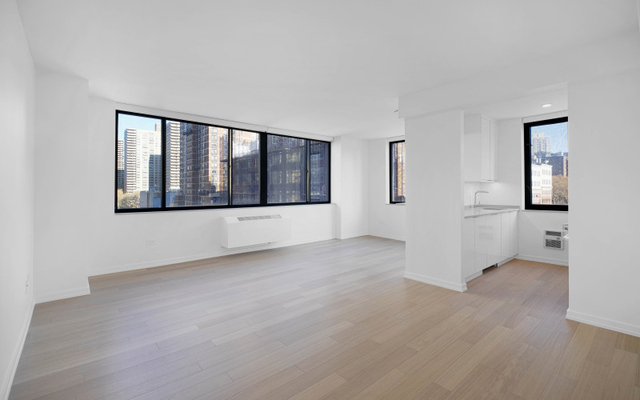 2 Bedrooms, Lincoln Square Rental in NYC for $6,750 - Photo 1