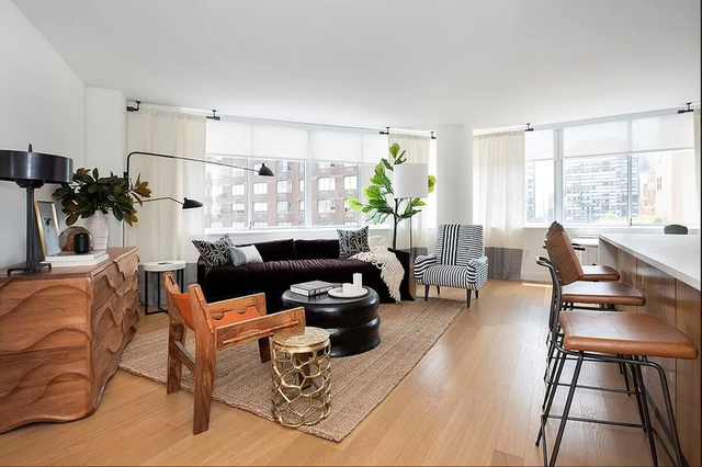 3 Bedrooms, Sutton Place Rental in NYC for $7,930 - Photo 1