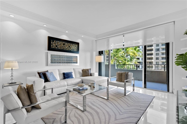 2 Bedrooms, Village of Key Biscayne Rental in Miami, FL for $8,000 - Photo 1