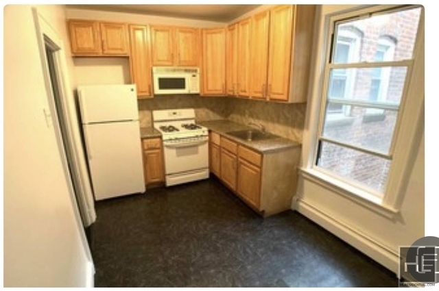 4 Bedrooms, Flatlands Rental in NYC for $3,000 - Photo 1