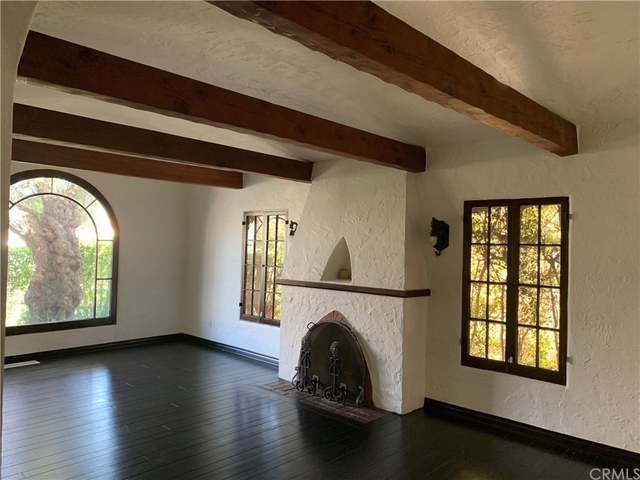 4 Bedrooms, Beverly Hills Rental in Los Angeles, CA for $9,000 - Photo 1