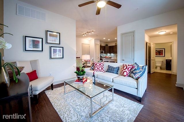 1 Bedroom, Woodcreek Park Rental in Houston for $1,185 - Photo 1