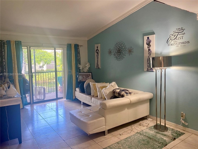2 Bedrooms, Spring Tree Rental in Miami, FL for $2,200 - Photo 1