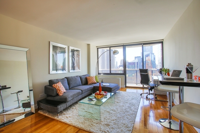 2 Bedrooms, Theater District Rental in NYC for $6,825 - Photo 1