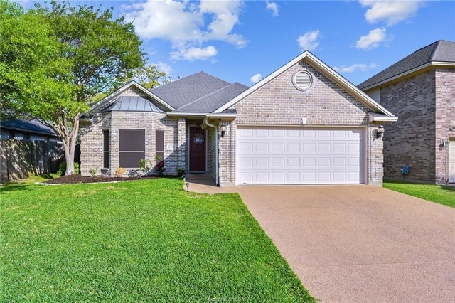 3 Bedrooms, Castlegate Rental in Bryan-College Station Metro Area, TX for $2,300 - Photo 1