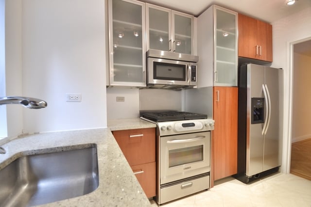 3 Bedrooms, Murray Hill Rental in NYC for $6,295 - Photo 1