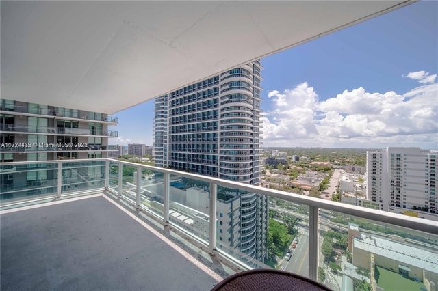 2 Bedrooms, Brickell Rental in Miami, FL for $4,349 - Photo 1