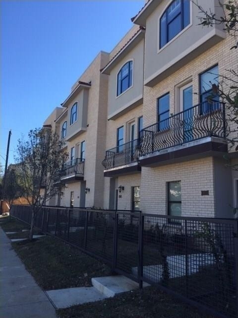 2 Bedrooms, Bryan Place Rental in Dallas for $3,400 - Photo 1