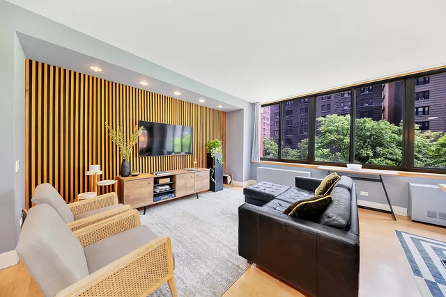 2 Bedrooms, Upper West Side Rental in NYC for $7,100 - Photo 1