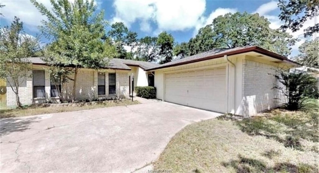 3 Bedrooms, Southwood Valley Rental in Bryan-College Station Metro Area, TX for $1,900 - Photo 1
