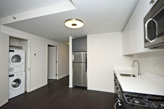 2 Bedrooms, Turtle Bay Rental in NYC for $6,500 - Photo 1