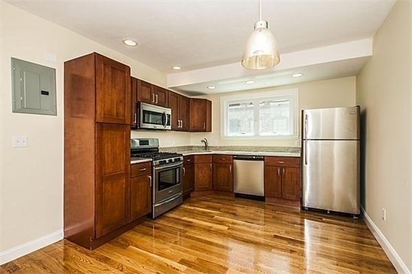 2 Bedrooms, North Cambridge Rental in Boston, MA for $3,100 - Photo 1