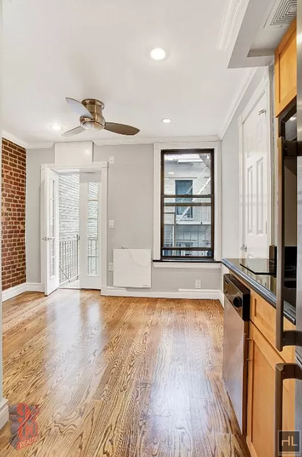 3 Bedrooms, Hell's Kitchen Rental in NYC for $5,995 - Photo 1
