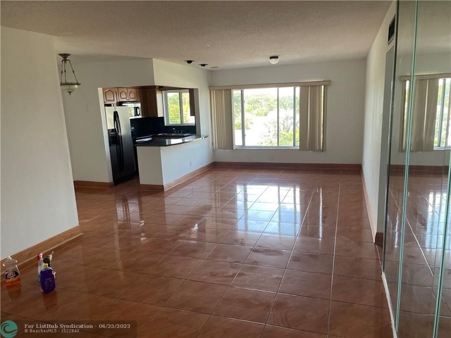 2 Bedrooms, Boulevard Heights Rental in Miami, FL for $1,900 - Photo 1