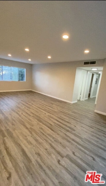 2 Bedrooms, Beverly Hills Rental in Los Angeles, CA for $4,598 - Photo 1