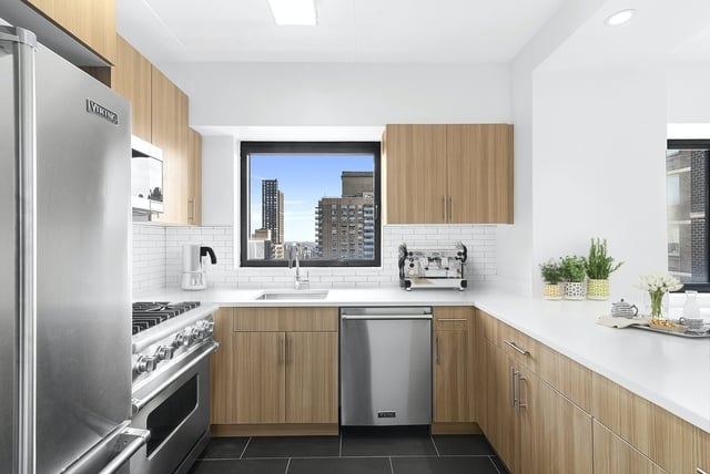 3 Bedrooms, Yorkville Rental in NYC for $13,000 - Photo 1