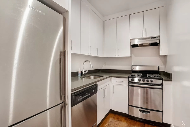 1 Bedroom, Alphabet City Rental in NYC for $3,800 - Photo 1