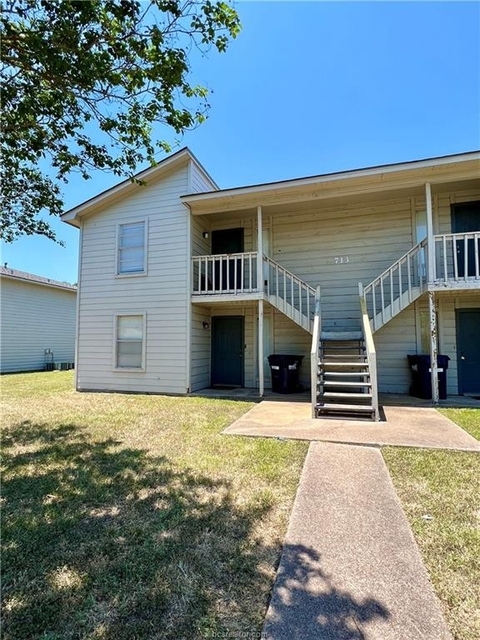 2 Bedrooms, Lincoln Place Rental in Bryan-College Station Metro Area, TX for $850 - Photo 1