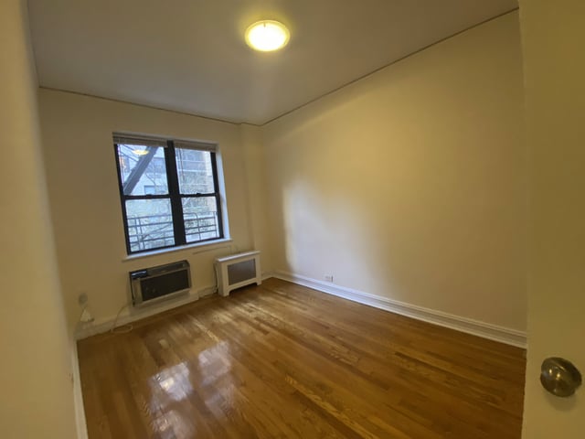 Room, Central Riverdale Rental in NYC for $900 - Photo 1