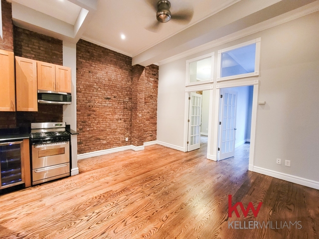 3 Bedrooms, Gramercy Park Rental in NYC for $7,995 - Photo 1