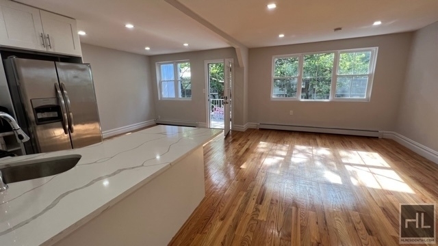 3 Bedrooms, Flatlands Rental in NYC for $2,800 - Photo 1