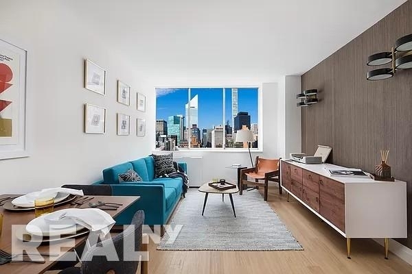 2 Bedrooms, Sutton Place Rental in NYC for $7,320 - Photo 1