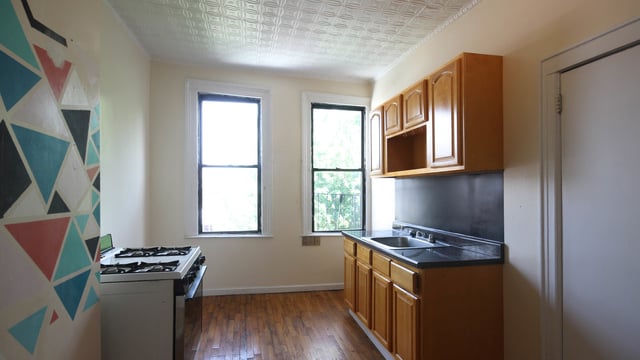 1 Bedroom, Bushwick Rental in NYC for $2,300 - Photo 1