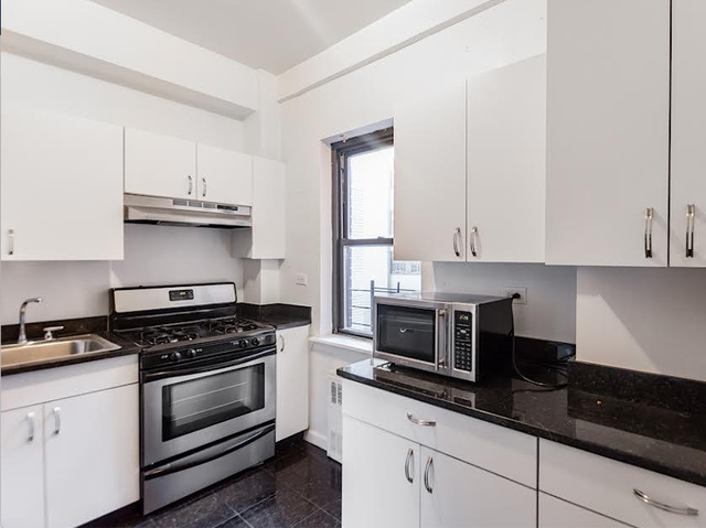 2 Bedrooms, Midtown East Rental in NYC for $6,675 - Photo 1