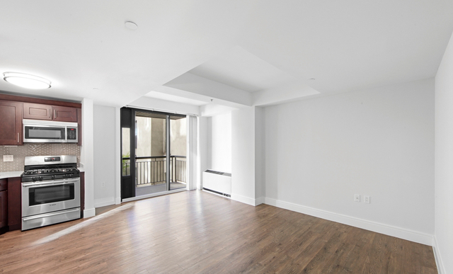 2 Bedrooms, Yorkville Rental in NYC for $6,150 - Photo 1