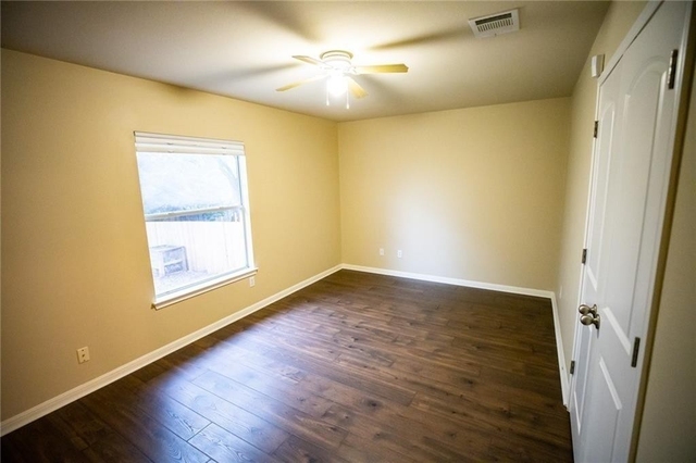 4 Bedrooms, Apache Shores Rental in Austin-Round Rock Metro Area, TX for $3,000 - Photo 1