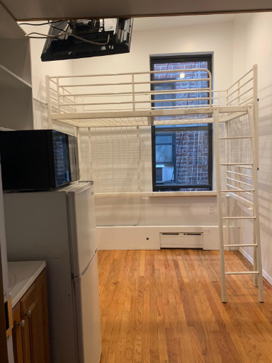 Studio, East Village Rental in NYC for $1,295 - Photo 1
