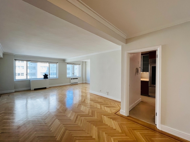2 Bedrooms, Lenox Hill Rental in NYC for $8,750 - Photo 1
