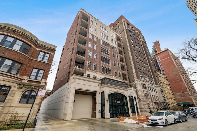 2 Bedrooms, Lake View East Rental in Chicago, IL for $5,197 - Photo 1