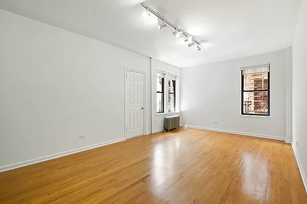 Studio, Chelsea Rental in NYC for $3,500 - Photo 1