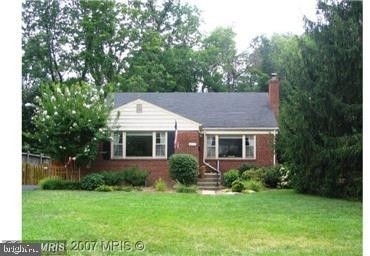 5 Bedrooms, McLean Rental in Washington, DC for $3,800 - Photo 1