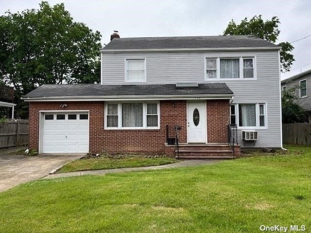 4 Bedrooms, Woodmere Rental in Long Island, NY for $4,500 - Photo 1