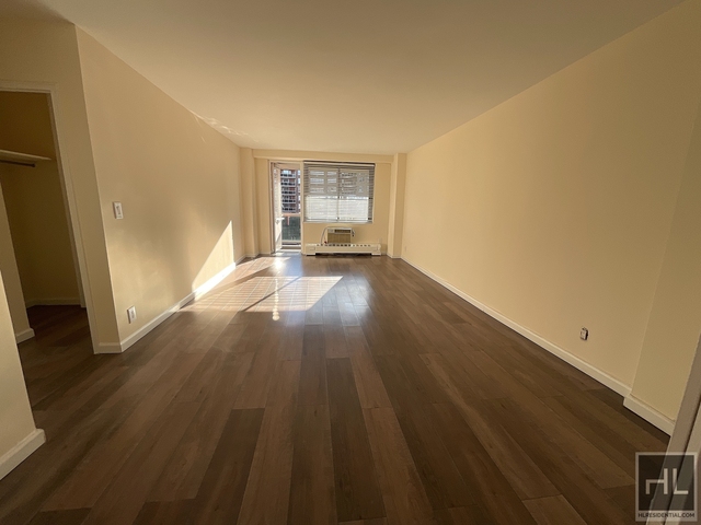 2 Bedrooms, Forest Hills Rental in NYC for $3,950 - Photo 1