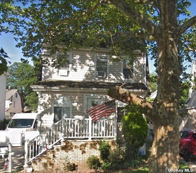 5 Bedrooms, Valley Stream Rental in Long Island, NY for $3,500 - Photo 1