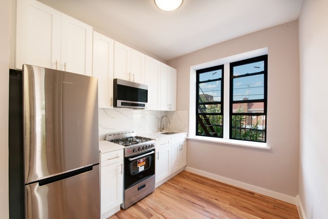 2 Bedrooms, Wakefield Rental in NYC for $2,750 - Photo 1